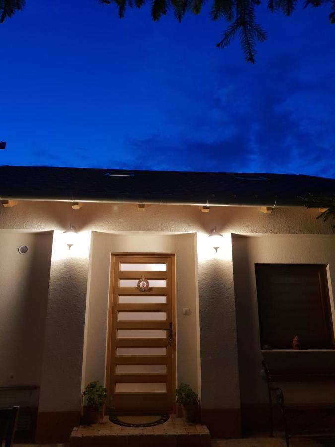 Fuered Deluxe Garden דירה באלאטונפורד